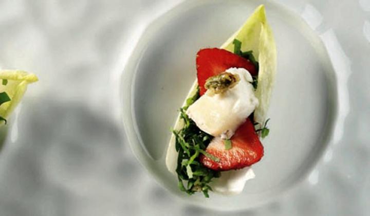Strawberry Salad with Honey Vinaigrette and Goat Cheese 